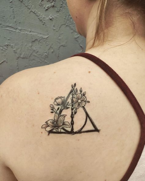 Flower Harry Potter Tattoo, Floral Deathly Hallows Tattoo, Deathly Hallows Tattoo Flower, Tiny Harry Potter Tattoos, Hallows Tattoo, Harry Tattoos, Hunter Tattoo, Tattoo 2024, Hp Tattoo