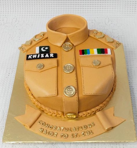 Soldier Cake Design, Army Cake Design, Army Themed Cake, Soldier Cake, Army Birthday Cakes, Pak Army Quotes, Farewell Cake, Army Cake, Army Theme