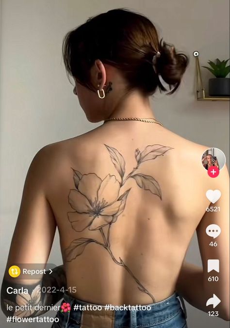 Minimalist Tattoo Of Hands, Tattoos That Arent Flowers, Flower Vine Back Tattoo, Woman Full Back Tattoo, Back Tattoos Floral, Leaf Tattoo Back, Long Back Tattoo, Folk Tattoo Indie, Back Tattoo Women Flower