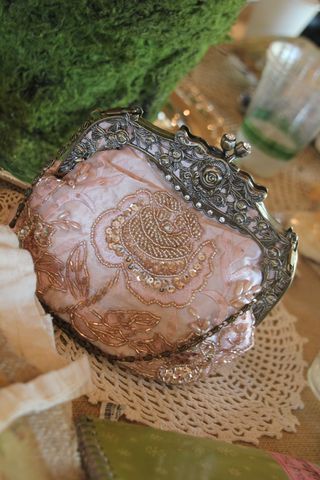 Victorian Purses, Purses Vintage, Moda Hippie, Handbags Vintage, Diy Sac, Vintage Evening Bags, Gatsby Party, Wedding Purse, Handbags Designer