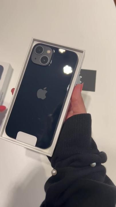 Unboxing iphone 13 black🖤 #fyp #parati #foryoupage #iphone #iphone13 ... | IPhone 13 | 660.6K visualizaciones | TikTok Iphone 13 Black, Iphone 13, Iphone, Quick Saves, Black