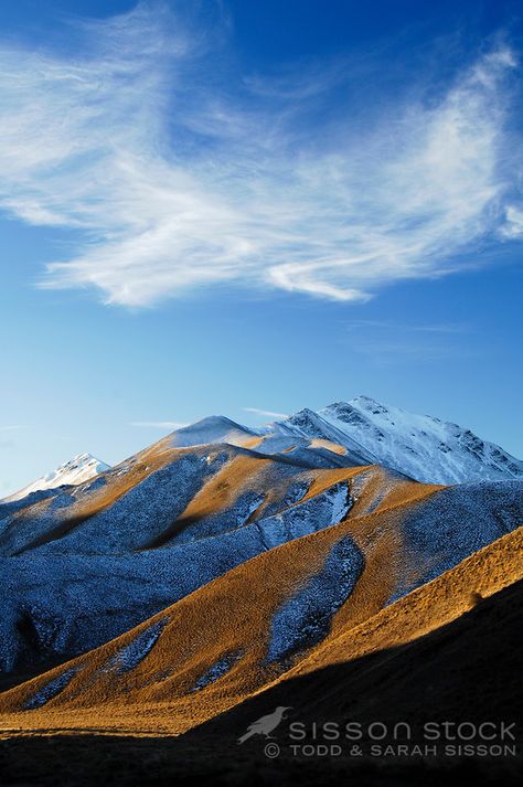 Late afternoon light on the hills of the Lindis Pass, Central Otago, South Island Otago New Zealand, Mountains In Winter, Steam Ship, Websites For Photographers, Central Otago, New Zealand Landscape, New Zealand Houses, Afternoon Light, New Zealand South Island