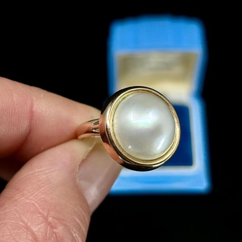 This sweet Mabé Pearl is one of those rings that can look good on any of the fingers on the hand. A Mabé Pearl grows on the inner lining of a mollusk, as opposed to in the flesh. It’s considered mature once the Pearl has taken on a beautiful hemispherical dome shape. We absolutely love the look! This Mabé Pearl of a beautiful lustre, is bezel set in 9K rose gold. DM us for enquiries 🤍 * Please note items over $5K are ‘pick up in store’. Sales items do not include resizing nor postage. ... Blue Mountains Australia, Mabe Pearl, Emerald Cut Rings, Emerald Engagement Ring Cut, The Flesh, Art Deco Engagement Ring, The Pearl, Art Deco Ring, Emerald Cut Diamonds