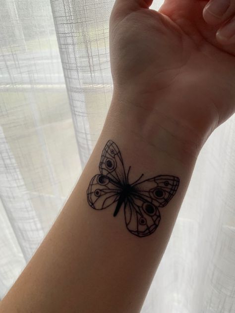 Common Buckeye Butterfly, Buckeye Butterfly, Butterfly Tattoo, Lotus Flower Tattoo, Flower Tattoo, Tatting, Body Art, Tattoos, Art