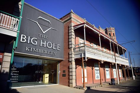 Big Hole, Kimberley, Northern Cape, South Africa | by South African Tourism The Big Hole Kimberley, Kimberley South Africa, Northern Cape, Diamond Mines, Beautiful Sites, African History, Southern Africa, Beautiful Country, Cellphone Wallpaper