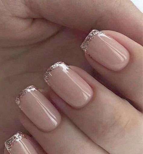 Cute Short French Nails, Christmas Nails Classy Elegant, Elegant Nails Classy French Tips, Nude French Manicure, Palette Rosa, Elegant Nails Classy, Short French Nails, Short French, Nails Classy