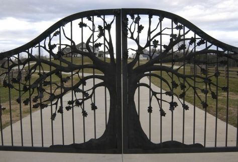 Tree gate Tor Design, House Main Gates Design, Entrance Gates Design, Metal Gates, Main Gate Design, Farm Fence, House Gate Design, Front Gates, Wrought Iron Gates