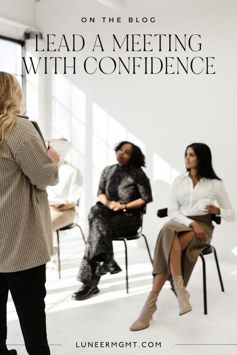 A group of women in a meeting with text that reads "On The Blog: Lead A Meeting With Confidence" Networking Event Outfit Summer, What To Wear To A Networking Event, Networking Event Outfit Business, Networking Outfit Women, Networking Event Outfit, Networking Outfit, Dress Appropriately, Event Outfit, Cocktail Attire