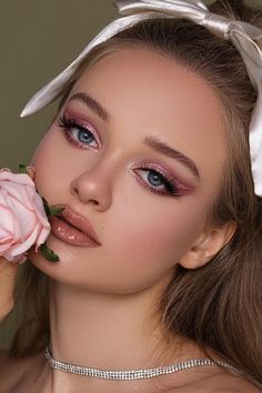 Bridesmaid Makeup Looks, Pink Dress Makeup, Pink Wedding Makeup, Quinceanera Makeup, Shiny Makeup, Ball Makeup, Maquillage On Fleek, Pink Eyeshadow Look, Classy Makeup