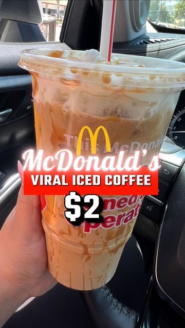 Mcdonalds Iced Coffee, Caramel Iced Coffee Recipe, Mcdonalds Coffee, Best Iced Coffee, Secret Starbucks Drinks, Coffee Ideas, Coffee Hacks, Ice Coffee Recipe, Delicious Snacks Recipes