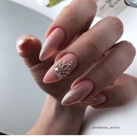 Nail Jewels, Classic Nails, Nail Design Ideas, Soft Nails, Bride Nails, Nails 2020, Crystal Nails, Bridal Nails, Nail Charms