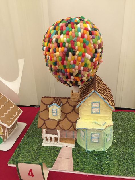 UP Movie Gingerbread Gingerbread House Disney Theme, Gingerbread Up House, Elf Movie Gingerbread House, Up House Gingerbread, Gingerbread House Movie Theme, Gingerbread House Disney, Themed Gingerbread House Ideas, Disney Gingerbread House, Up Gingerbread House