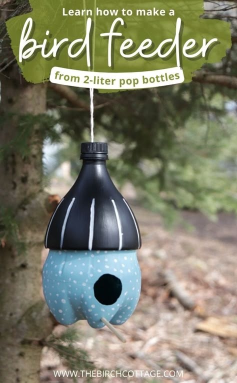 Making Bird Feeders, Diy Pool Ideas, Make A Bird Feeder, Plastic Milk Bottles, Best Bird Feeders, Bird Feeder Craft, Diy Kid Activities, Exotic Animals As Pets, Pets Wallpaper