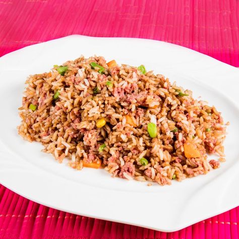 Grace+Corned+Beef+Fried+Rice Corned Beef Fried Rice, Crispy Corned Beef, Corn Beef Fried Rice, Corned Beef And Rice Puerto Rican, Cornbeef And White Rice Puerto Rican, Corned Beef Hash Recipe, Beef Fried Rice, Canned Corned Beef, Fried Peppers