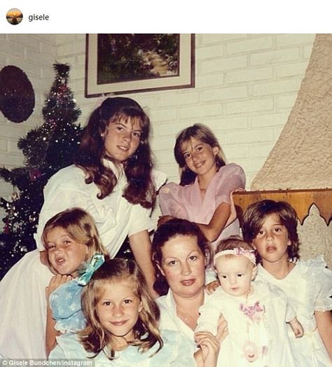 Merry merry: Gisele included this vintage Christmas snap of herself as a child surrounded ... Old Family Photos Aesthetic, Big Family Aesthetic, Real References, Family Compound, Mother Daughter Trip, Gisele B, Mothers Day Weekend, Natasha Poly, Old Family Photos