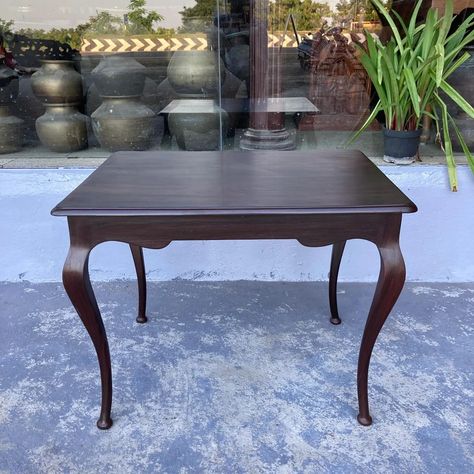 Rosewood Tea Table . Dimension. Height - 24 inch Width - 31.5 inch Length : 23.5 inch Please reach out via DM for enquiries. #antique #vintage #antiques #art #interiordesign #homedecor #retro #antik #vintagestyle #antiqueshop #decor #handmade #interior Tea Table, Antique Shops, Antique Vintage, Vintage Antiques, Vintage Fashion, Tea, Interior Design, Wood, Home Decor