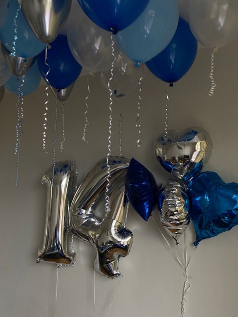 Light Blue Birthday Party Ideas, Baby Blue Birthday Theme, Dark Blue Party Theme, Blue Bday Theme, Birthday Decoration Ideas Blue, Fourteen Aesthetic, Birthday Themes Blue, Dark Blue Birthday Theme, Birthday Aesthetic Blue