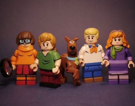 Fred Scooby Doo Movie, Lego Scooby Doo, Sfm Fnaf, Lego Brickheadz Disney, Lego Disney 100 Minifigures, Scooby Doo Movie 2002, Lego Minifigs, Lego Figures, Lego Duplo