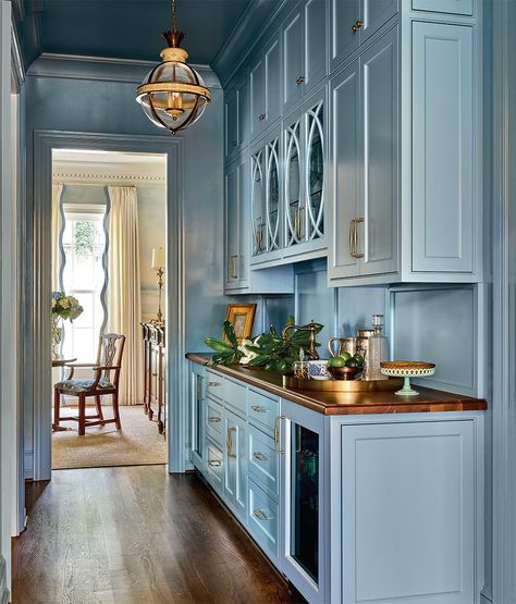 A New Classic: Raleigh Family Assembles a Dream Team to Craft their Forever Home - Southern Home Magazine Southern Home Interior Design, Southern Grandmillenial, Vintage Southern Home, Southern Home Magazine, Working Kitchen, Dreamy Kitchens, Southern Home Interior, Pantry Room, Southern Traditional