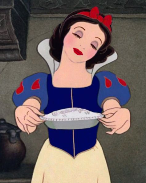 Snow White 1937, Snow White, Queen, Disney, Animals, White