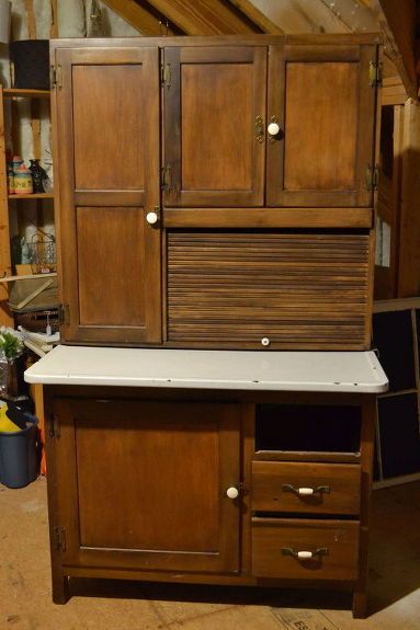 Painted Dressers, Upcycle Storage, Hoosier Cabinets, Hoosier Cabinet, Painted Drawers, Cabinet Makeover, Barn Homes, Diy Cabinets, Pole Barn