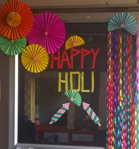 Holi Theme Decoration At Home, Holi Decorations Ideas, Holi Ideas, Holi Decoration, Class Board Decoration, Holi Theme, Soft Board Decoration, Lanterns Diy, Class Board