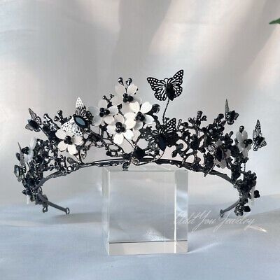 Black Wedding Veil With Crown, Cool Crowns, Fictional Dresses, Spiderman Wedding, Butterfly Quinceanera Theme, Ballroom Extravaganza, Butterfly Quince, Dark Royal Aesthetic, Quince Crowns