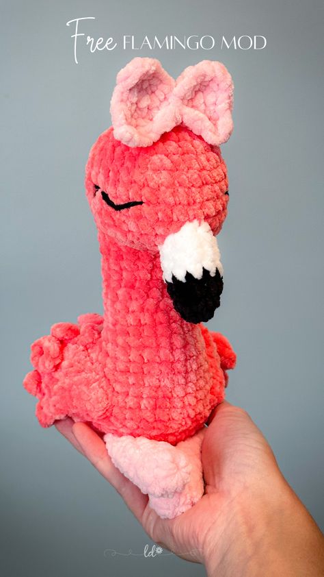 Crochet Plush Amigurumi, Free Plush Amigurumi Patterns, Plush Yarn Amigurumi Free Pattern, Crocheted Flamingo Free Pattern, Crochet Pink Animal, Crochet Flamingo Pattern Free Amigurumi, Fluffy Crochet Animals Free Pattern, Plush Yarn Amigurumi, Pink Crochet Animals