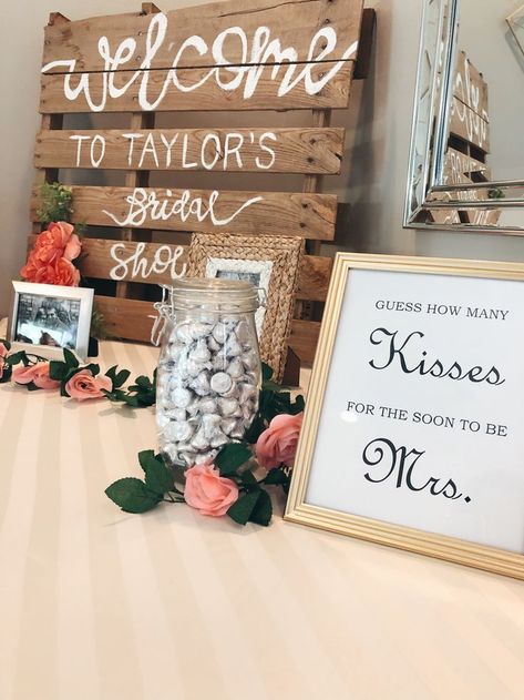 Fill a jar with Hershey kisses and whoever guesses the closest wins! Engagement Table Centerpieces, Kisses For The Mrs, Soon To Be Mrs, Bridal Shower Game, Bridal Shower Games, Bridal Shoes, Happily Ever After, Table Centerpieces, Ever After