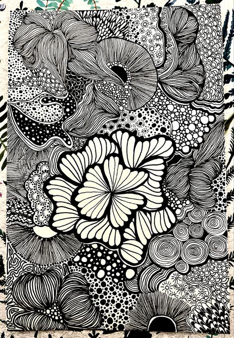 Using different sizes of LePen black pens, there are various abstract shapes to create a page of doodles Fine Line Pen Art Drawings, Pen Designs Doodles, Pen Pattern Art, Line Work Sketch, Fineliner Abstract Art, Detailed Line Drawing, Cool Line Drawings Doodles, Elements Of Art Line Drawings, Biomorphic Art Drawing