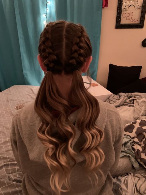 Two Braids Connected In The Back, Hairstyles For Athletics, Cute Hairstyles For Showing Livestock, Cheer Tryouts Hairstyles, Simp Hairstyles, Senior Night Hairstyles, Cheer Tryout Hairstyles, Hair Down But Out Of Face, Hairstyles For Gymnastics Practice