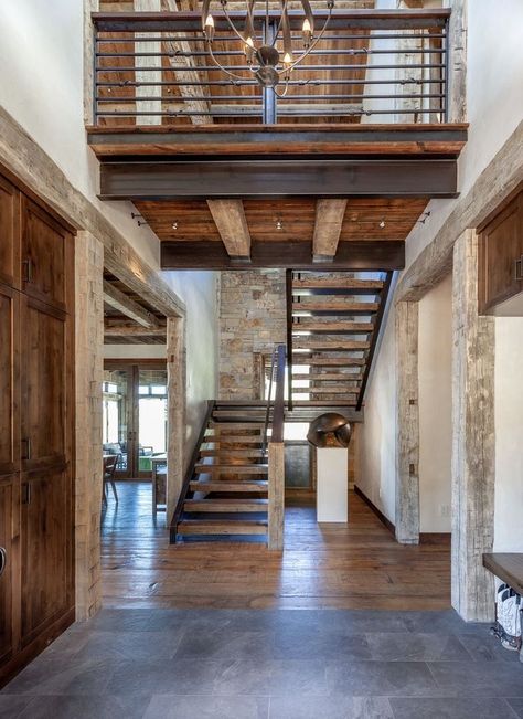 Modern Rustic Farmhouse, Timber Frame Construction, Cozy Office, Telluride Colorado, Casa Country, Barn Homes, Mountain Modern, Open Living Room, Mountain Home