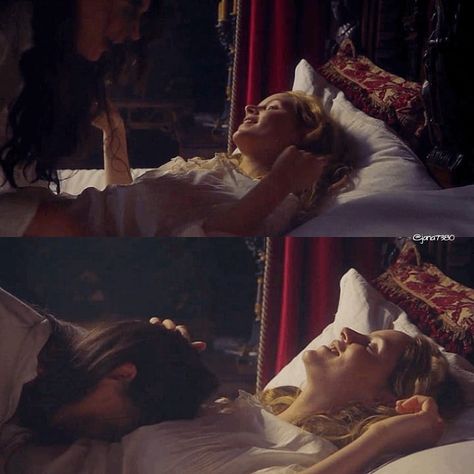 This scene should be longer..so beautiful 😍 #GentlemanJack 🎩 #AnneLister #AnnWalker  #SuranneJones #SophieRundle Good Kiss, Gentlemen Jack, Ann Walker, Sophie Rundle, Anne Lister, Suranne Jones, Want A Girlfriend, Gentleman Jack, Woman Loving Woman