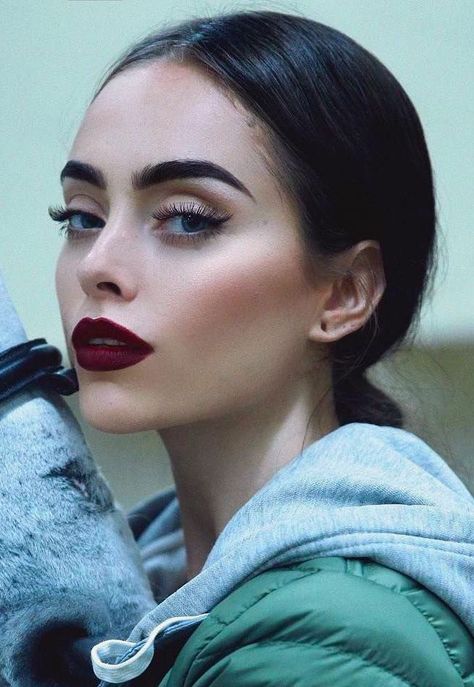 Black Turtleneck Makeup, Deep Red Lipstick Aesthetic, Dark Feminine Makeup Blue Eyes, Siren Eyes Round Eyes, Lip Stick Colors For Brunettes Dark Eyes Brown Hair, Blue Eye Red Lip, Pale Makeup Looks Dark Hair, Makeup For High Contrast Face, Light High Contrast Makeup