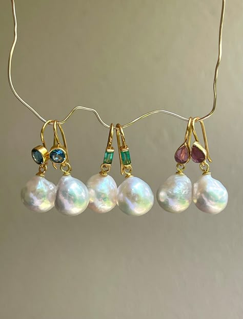 Gemstone Pearl Earrings, Baroque Pearls Jewelry, Iridescent Color, Edison Pearls, Beaded Drop Earrings, Classy Jewelry, Jewelry Lookbook, Earrings Blue, Girly Jewelry