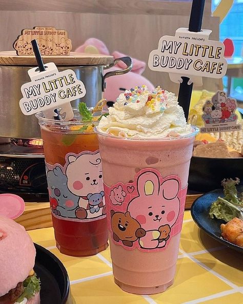 Bt21 Drinks, Beverages Aesthetic, Bt21 Aesthetic, Sanrio Cafe, Cute Breakfast Ideas, Asian Dessert, Kawaii Cooking, Cute Snacks, Kawaii Sanrio