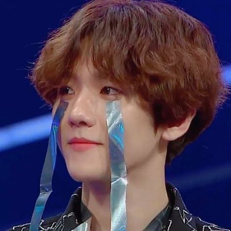 EXO Baekhyun | Crying? Haha Exo Stickers, Exo Ot12, Anak Manja, Exo Funny, Baekhyun Chanyeol, Exo Memes, Kim Jongdae, Funny Kpop Memes, Mark Wahlberg