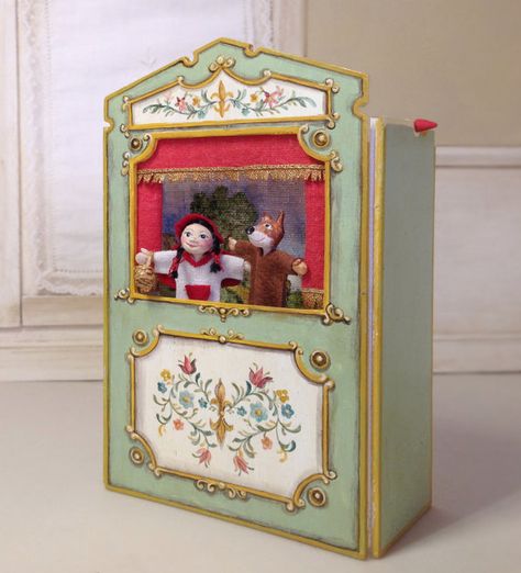 Puppet Stage, Puppet Theaters, Wooden Puppet, Puppet Theatre, Toy Theatre, Punch And Judy, Puppet Theater, Dollhouse Toys, Tiny Dolls