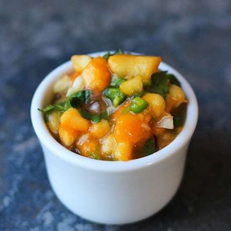 Apricot Salsa, Roasted Jalapeno Salsa, Peach Salsa Recipes, Apricot Recipes, Roasted Jalapeno, Salsa Recipes, Chicken Veggies, Peach Salsa, Pork Chicken