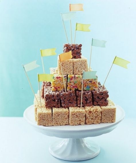 Wedding cake alternative + birthday cake alternative | Rice Crispy Square Towers that the kids will LOVE! Birthday Cake Alternatives, Cake Alternatives, Alternative Wedding Cakes, New Birthday Cake, Dad Birthday Cakes, Wedding Cake Alternatives, Rice Krispy, Dessert Stand, Simple Wedding Cake