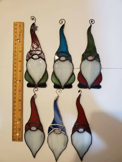 Christmas Stained Glass, Lets Be Friends, Stained Glass Gifts, Stained Glass Studio, Stained Glass Patterns Free, Fused Glass Artwork, Making Stained Glass, Stained Glass Decor, Stained Glass Ornaments