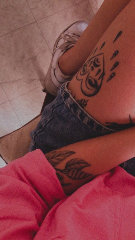 #aesthetic #pink #tattoo #flowertattoo #heart #jean #momjeansoutfit Mom Jeans Tattoo Band, Jeans Tattoo, Tattoo Band, Pink Tattoo, Mom Jeans Outfit, Arm Band Tattoo, Pink Sparkle, Aesthetic Pink, Recycled Denim