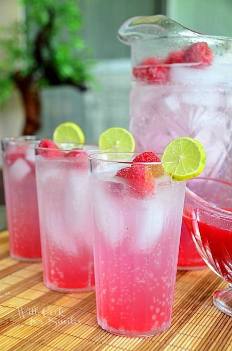 This refreshing Raspberry Key Lime Italian Soda is homemade and very easy. Made with fresh raspberry-lime syrup and soda water, this is the favorite drink to serve with summer fun outside. #drink #summer #italiansoda #homemade #raspberry #keylime Lime Syrup, Italian Sodas, Drinks Nonalcoholic, Summer Food Party, Homemade Soda, Carnival Food, Italian Soda, School Carnival, Soda Recipe