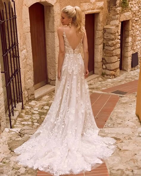 most pinned wedding dresses a line v back floral with train Types Of Wedding Gowns, Simple Lace Wedding Dress, Sewing Wedding Dress, Stylish Wedding Dresses, Wedding Dresses 2020, Lace Wedding Dress Vintage, Country Wedding Dresses, Lace Mermaid Wedding Dress, Vintage Inspired Dresses