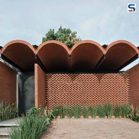 Brick Roof, Casa Patio, Mango Tree, Brick Architecture, Natural Ventilation, Concrete Wall, Terrace House, Vaulting, Contemporary Architecture