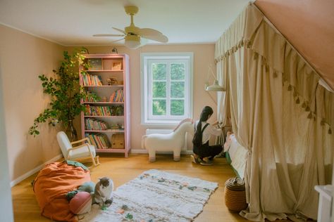 Kid's Bedroom Makeover | Colorful Attic Room — HER 86m2 - by Thuy Dao Kids Bedroom Makeover, Thuy Dao, Her 86m2, Attic Room, Kid's Bedroom, Attic Rooms, Well Lights, Furniture Arrangement, Making Room