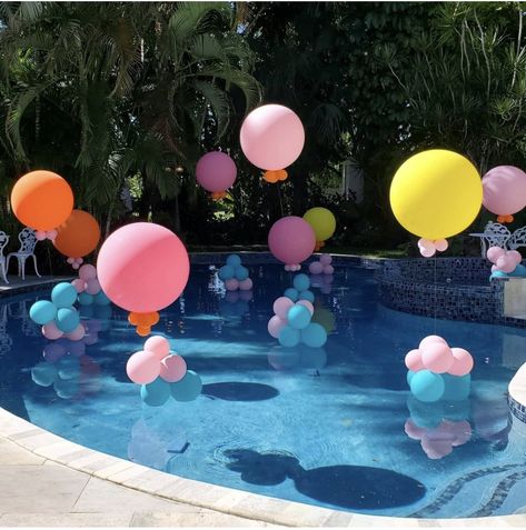 Retro Baby Showers, Pool Party Kids, Happy Birthday Decor, Hawaiian Party Decorations, Pool Party Decorations, Pool Birthday, Pool Birthday Party, Pool Decor, The Carnival