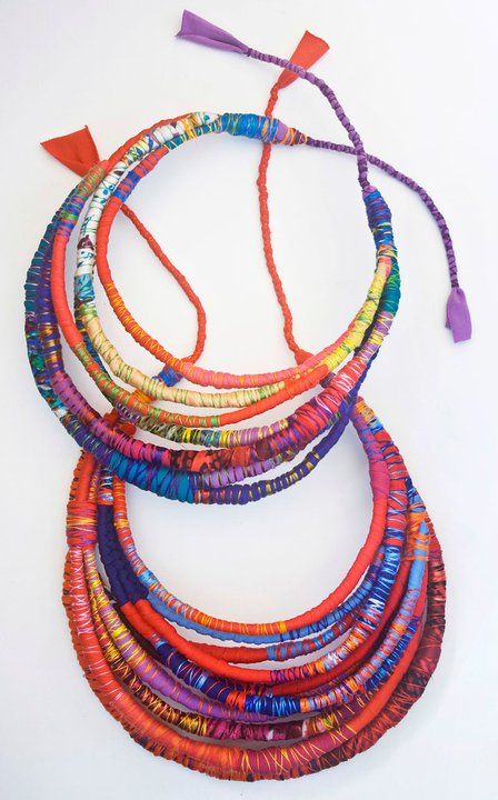 Bohemian Necklaces, Tshirt Makeover, Fiber Jewelry, Fabric Necklace, Textile Jewelry, Fabric Beads, Bijoux Diy, Fabric Jewelry, Diy Necklace