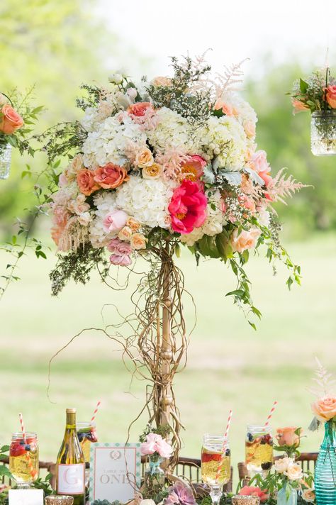 Tall Flower Arrangements, Simple Wedding Flowers, Head Table Wedding, Tall Wedding Centerpieces, Barn Wedding Decorations, Reception Tables, Wedding Floral Centerpieces, Tall Centerpieces, Rustic Wedding Centerpieces