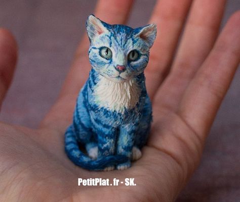 Clay Cat Sculpture, Polymer Clay Cat, Clay Cat, Fimo Polymer Clay, Cat Sculpture, Polymer Clay Figures, Polymer Clay Sculptures, Polymer Clay Animals, Clay Animals